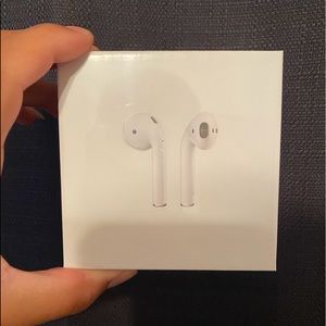 Apple AirPods 2nd Generation